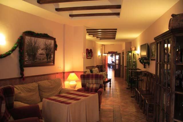 Hotel Patri Huescar Ngoại thất bức ảnh